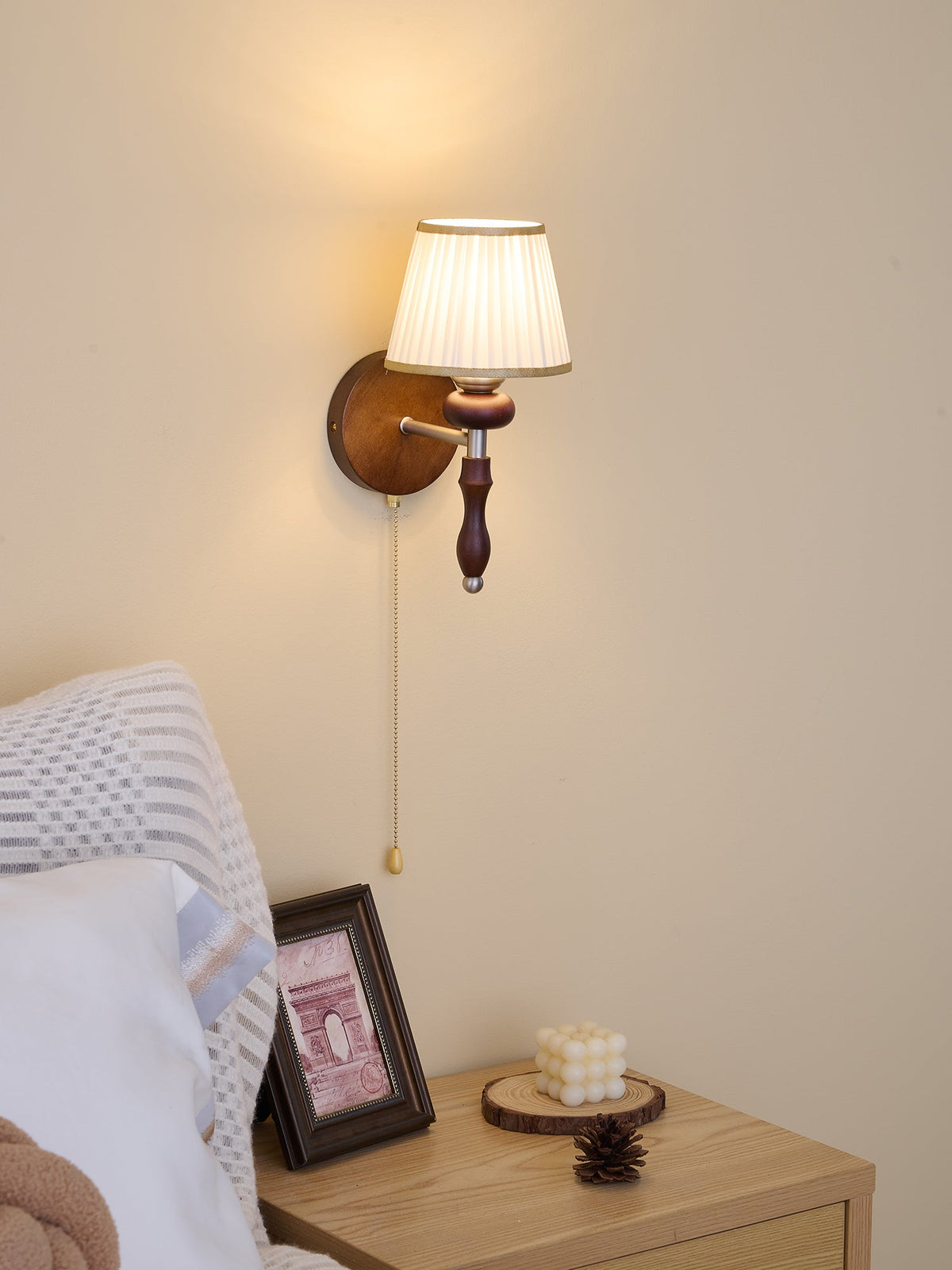 Eshae Premium Nordische Kunst-Stoff-Holz-Wandleuchte