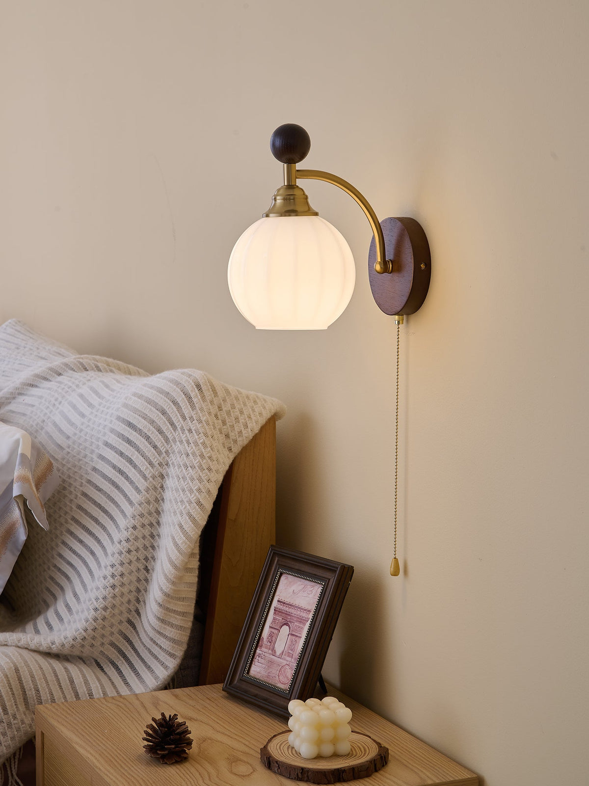 Eshae Premium Nordische Kunst-Stoff-Holz-Wandleuchte