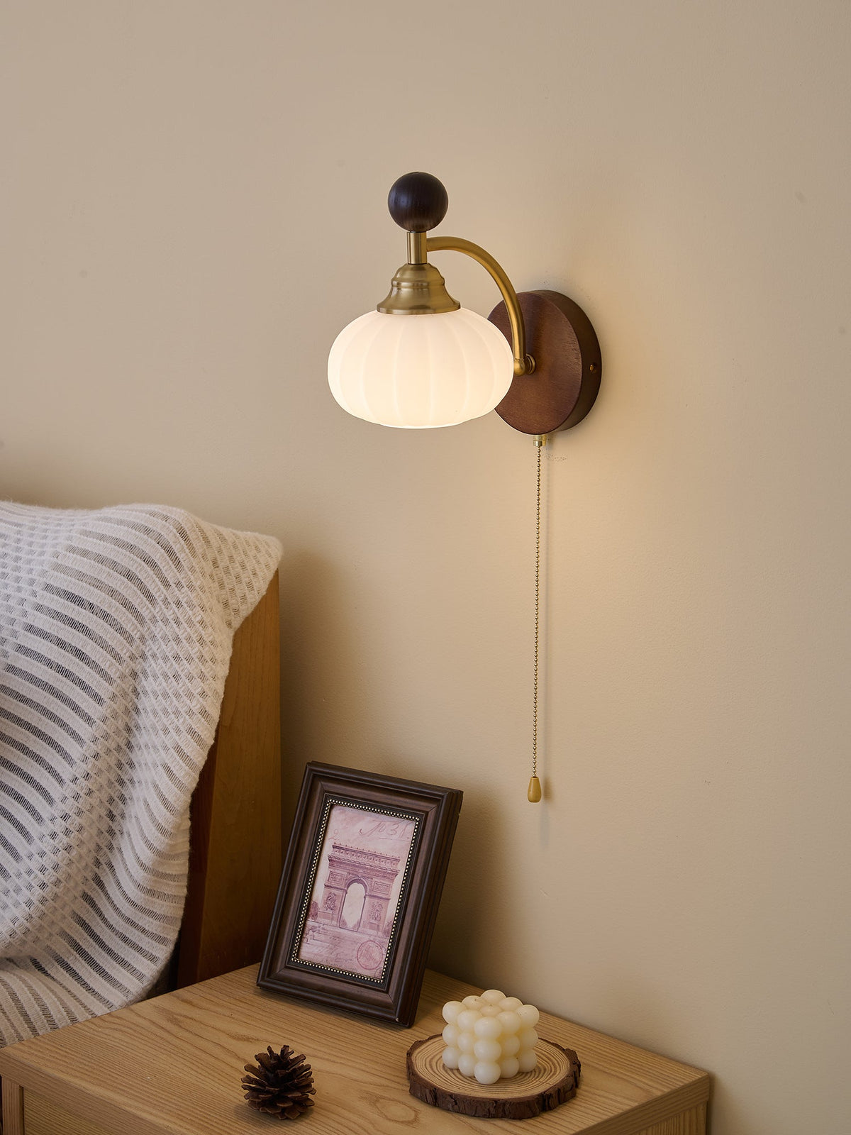 Eshae Premium Nordische Kunst-Stoff-Holz-Wandleuchte