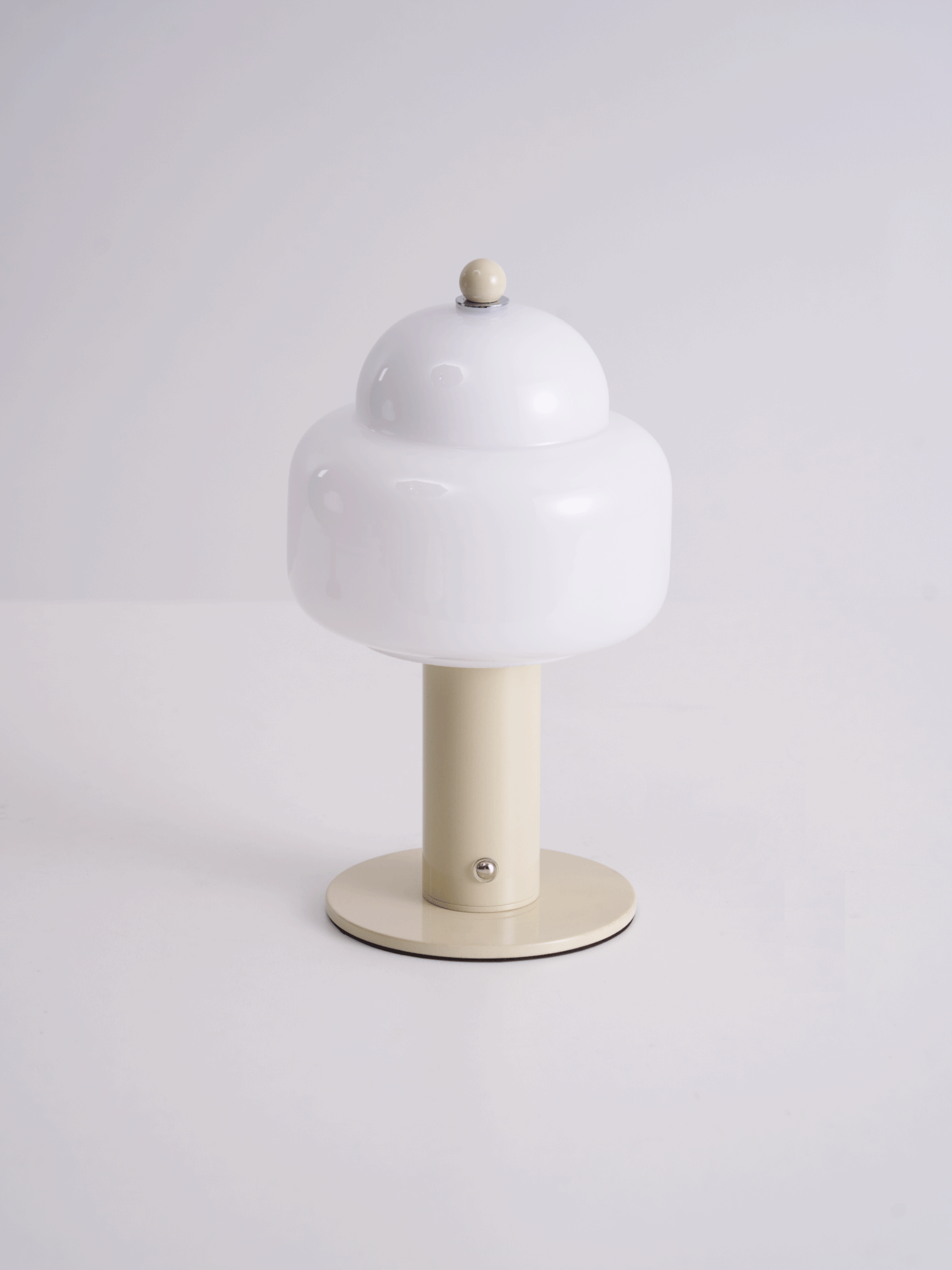 Avenaella moderne Tischleuchte