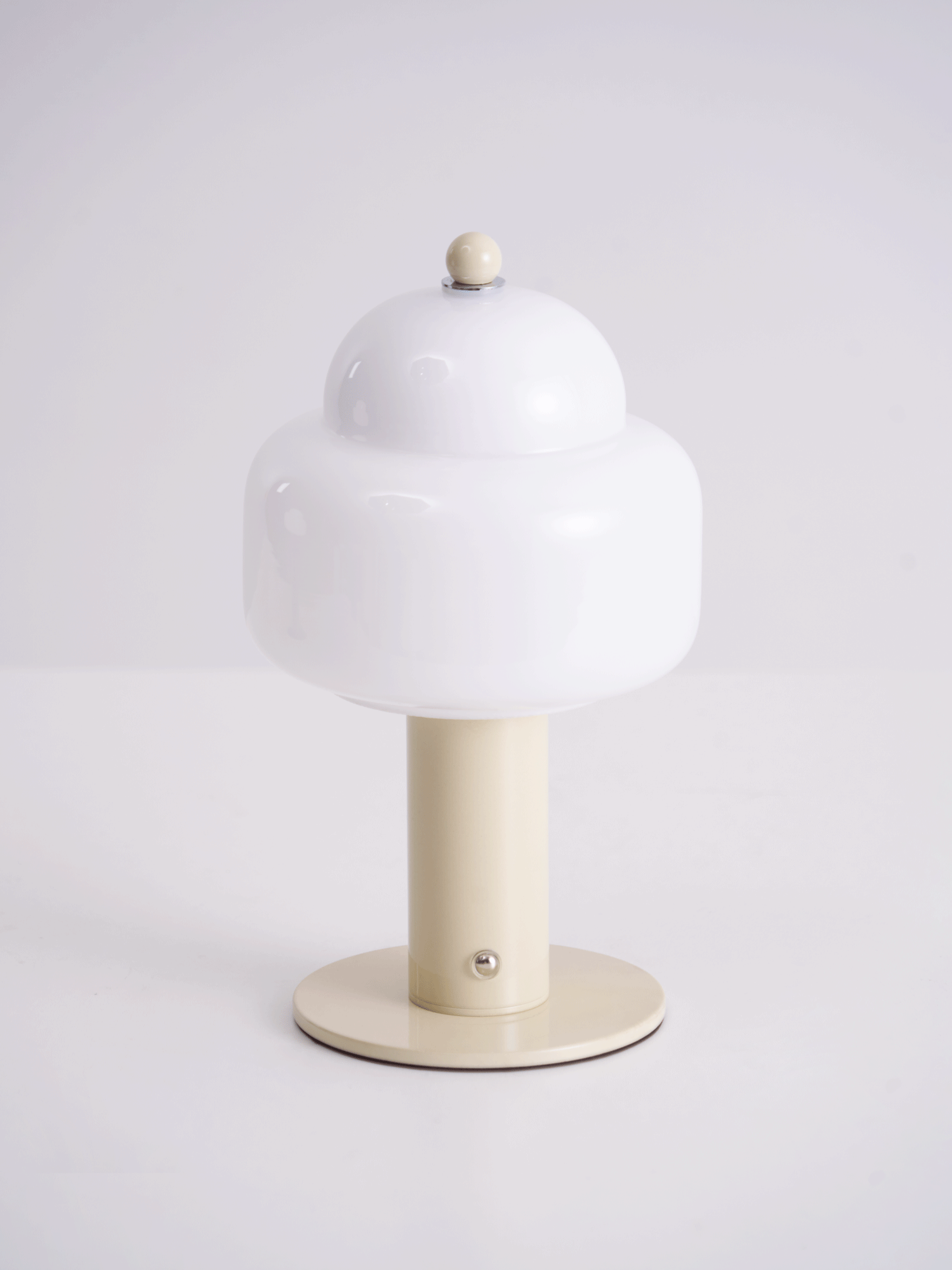 Avenaella moderne Tischleuchte