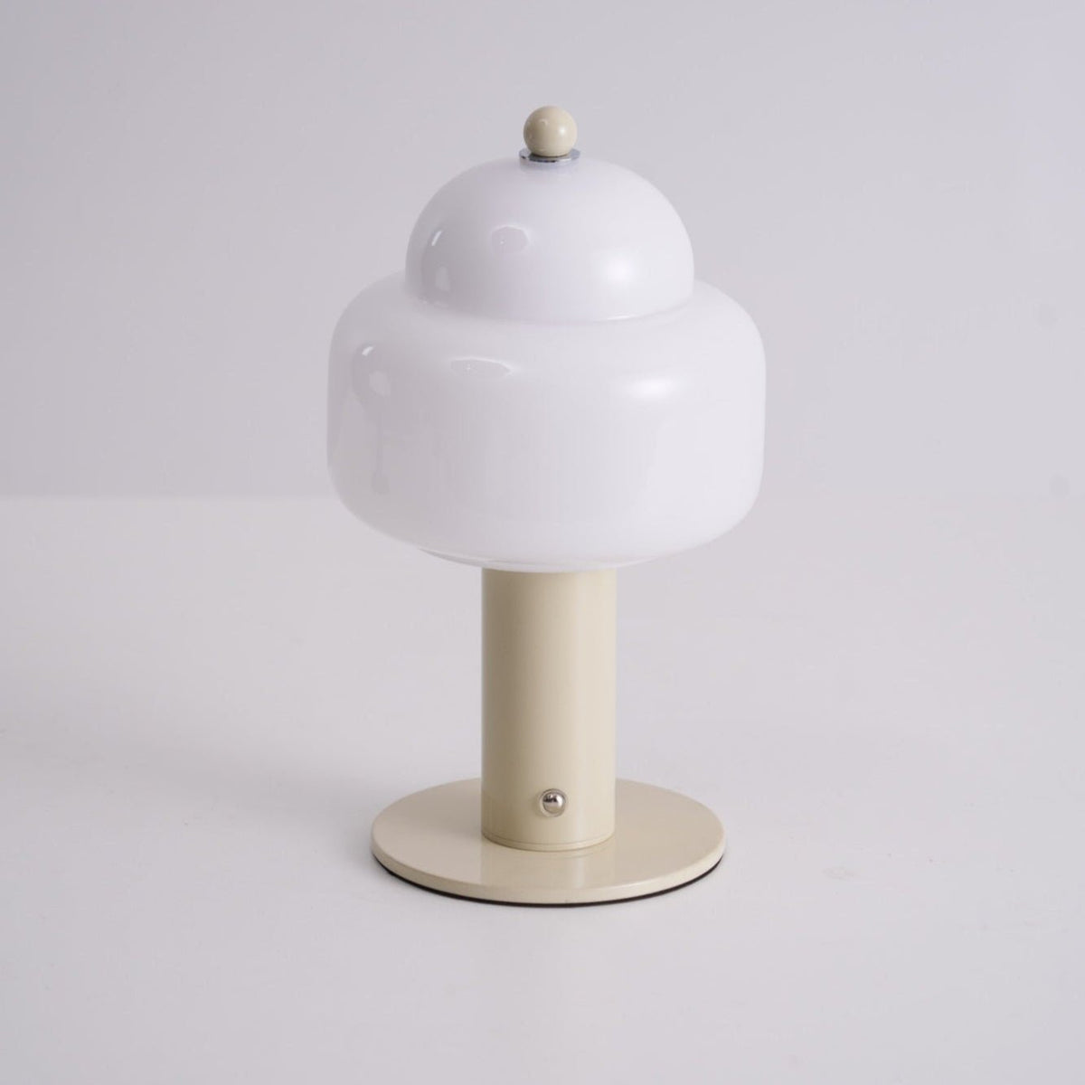 Avenaella moderne Tischleuchte