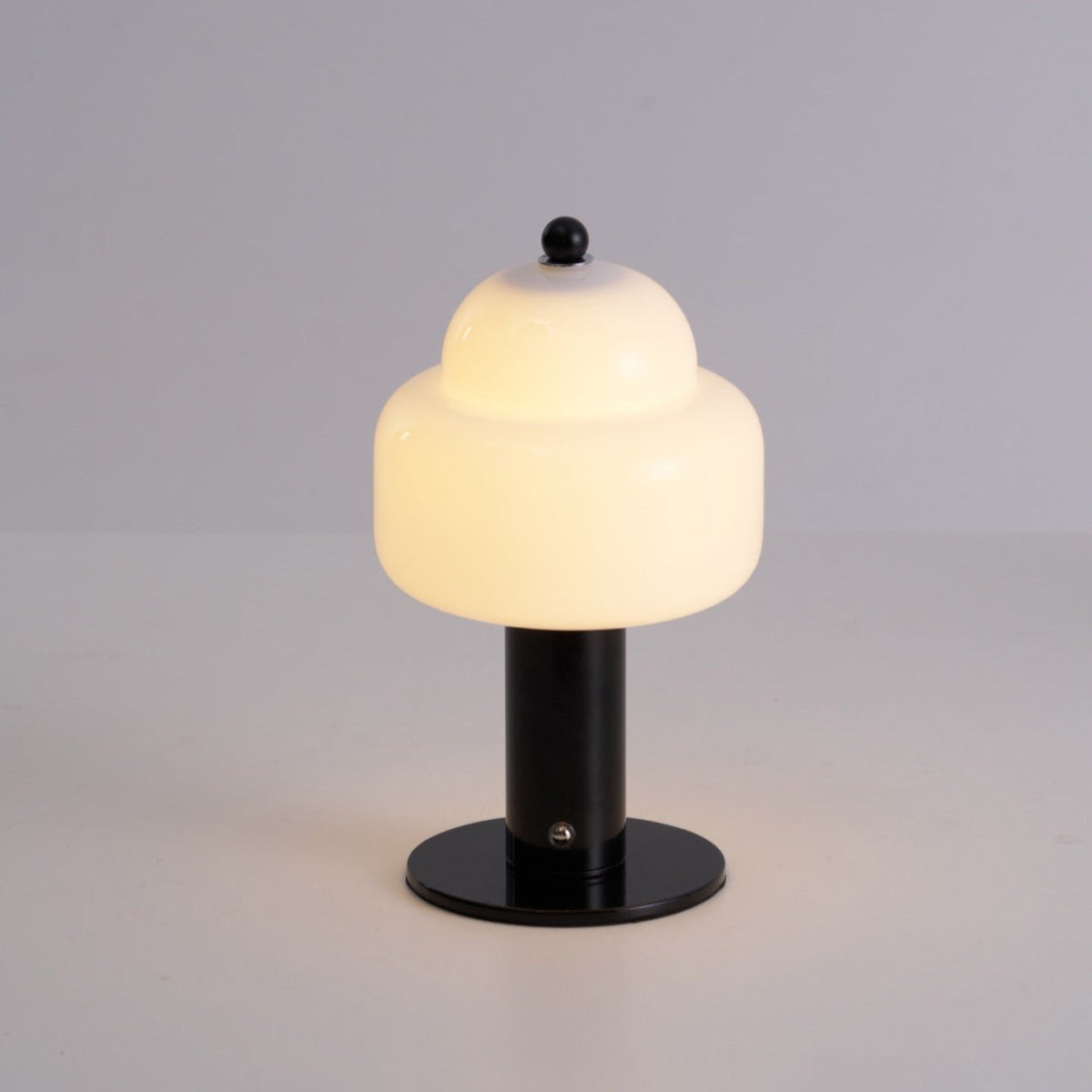Avenaella moderne Tischleuchte
