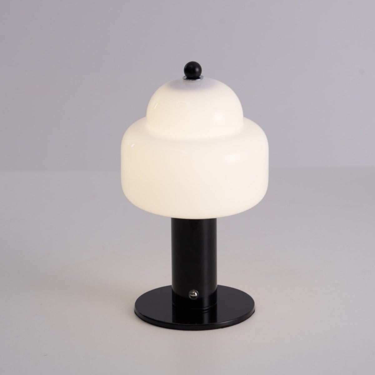 Avenaella moderne Tischleuchte