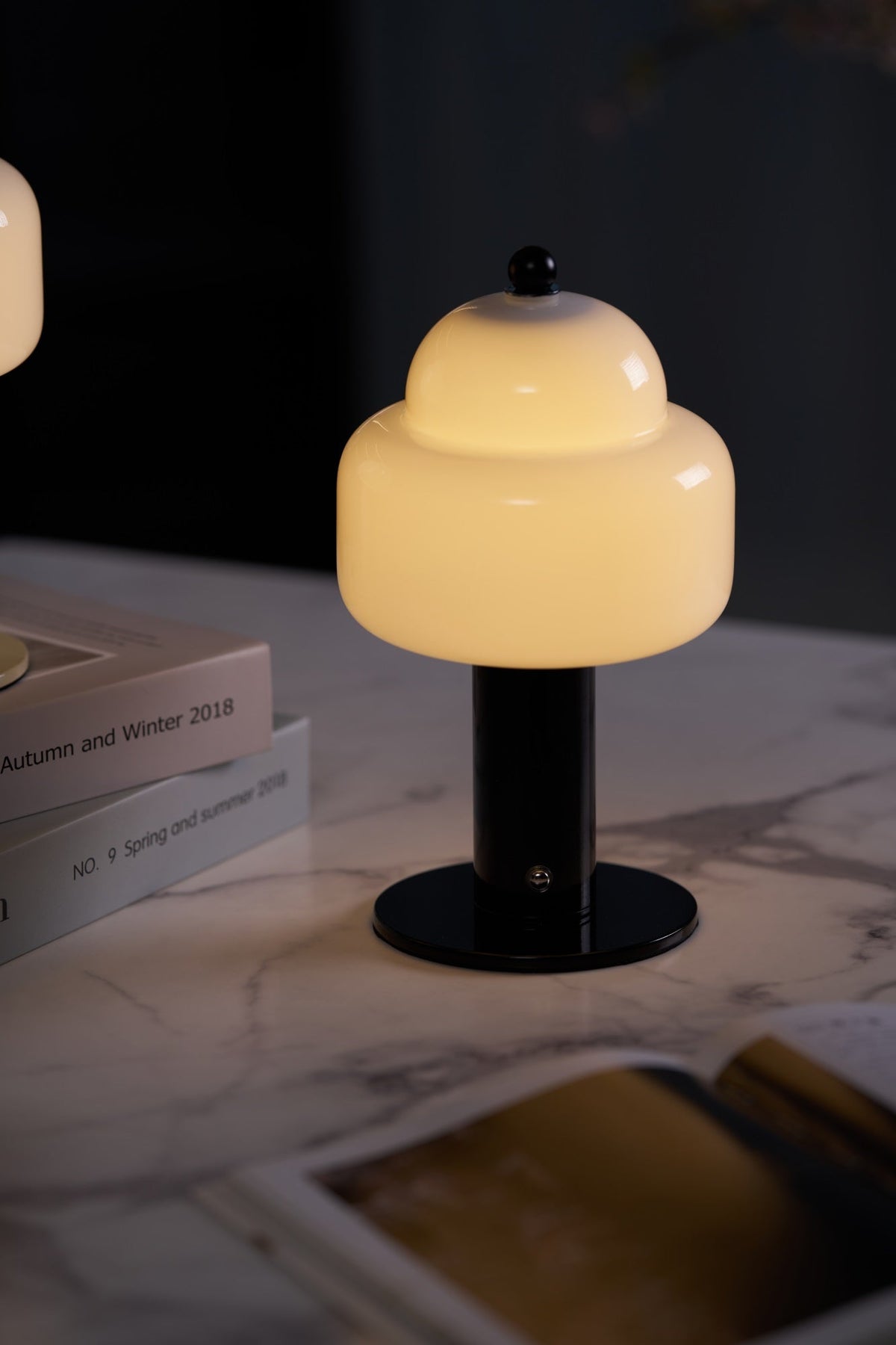 Avenaella moderne Tischleuchte