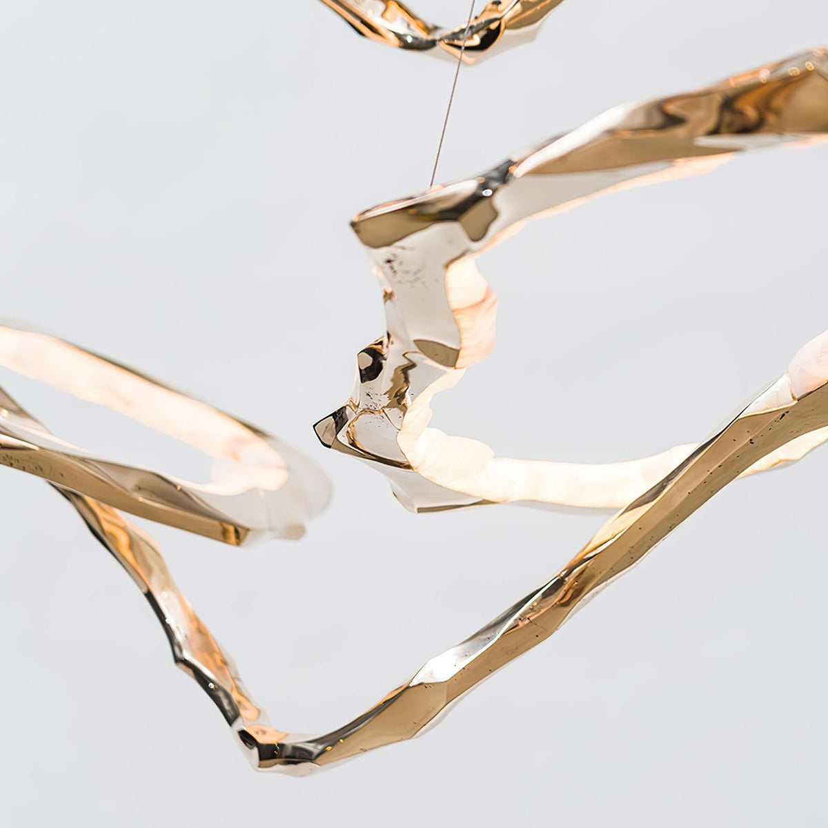 Aballs Kronleuchter Cloud Rings Series in Messing