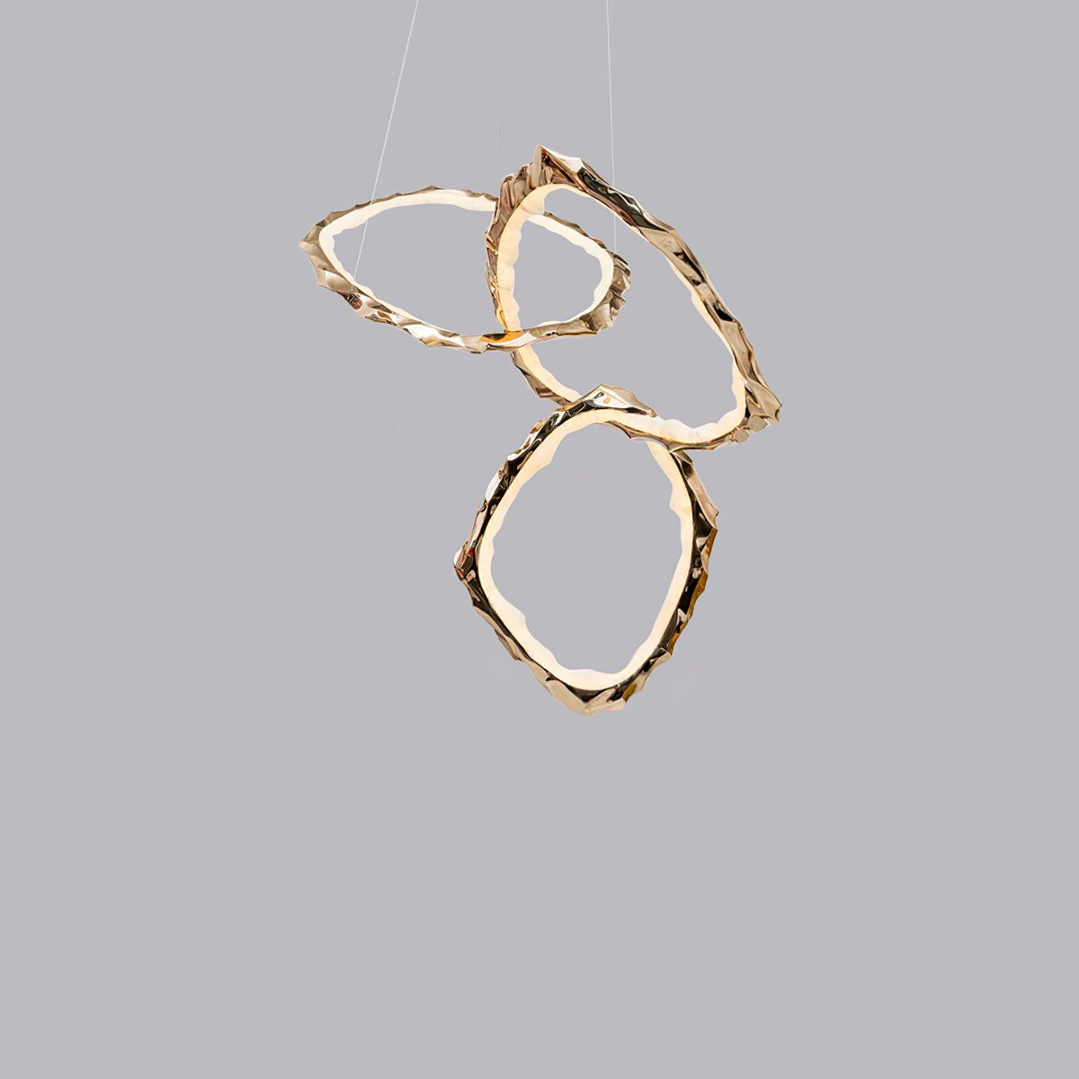 Aballs Kronleuchter Cloud Rings Series in Messing