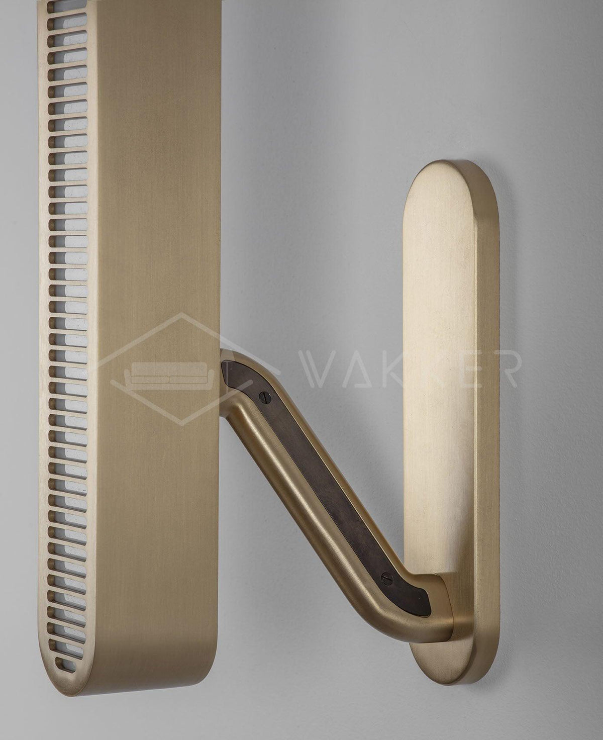 Oriararia Wandleuchte Messing Slotted Grill