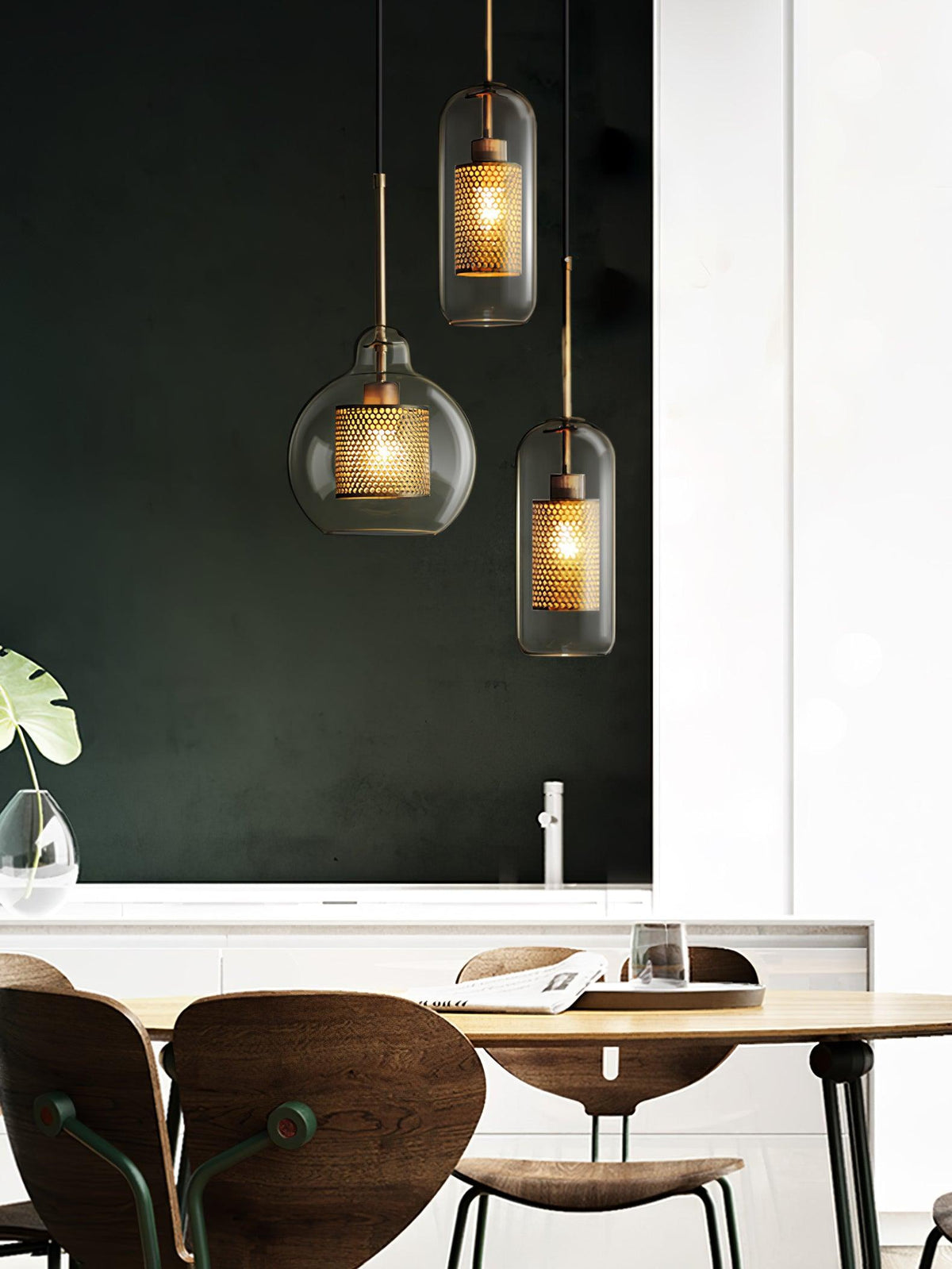 Eiruiella Pendelleuchte aus Glas mit Goldmaschenwerk für Esszimmer