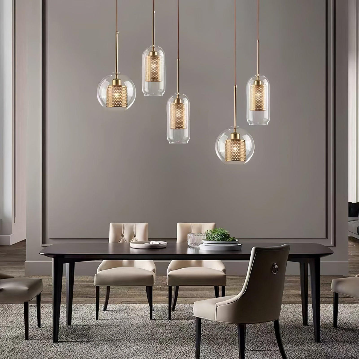 Eiruiella Pendelleuchte aus Glas mit Goldmaschenwerk für Esszimmer