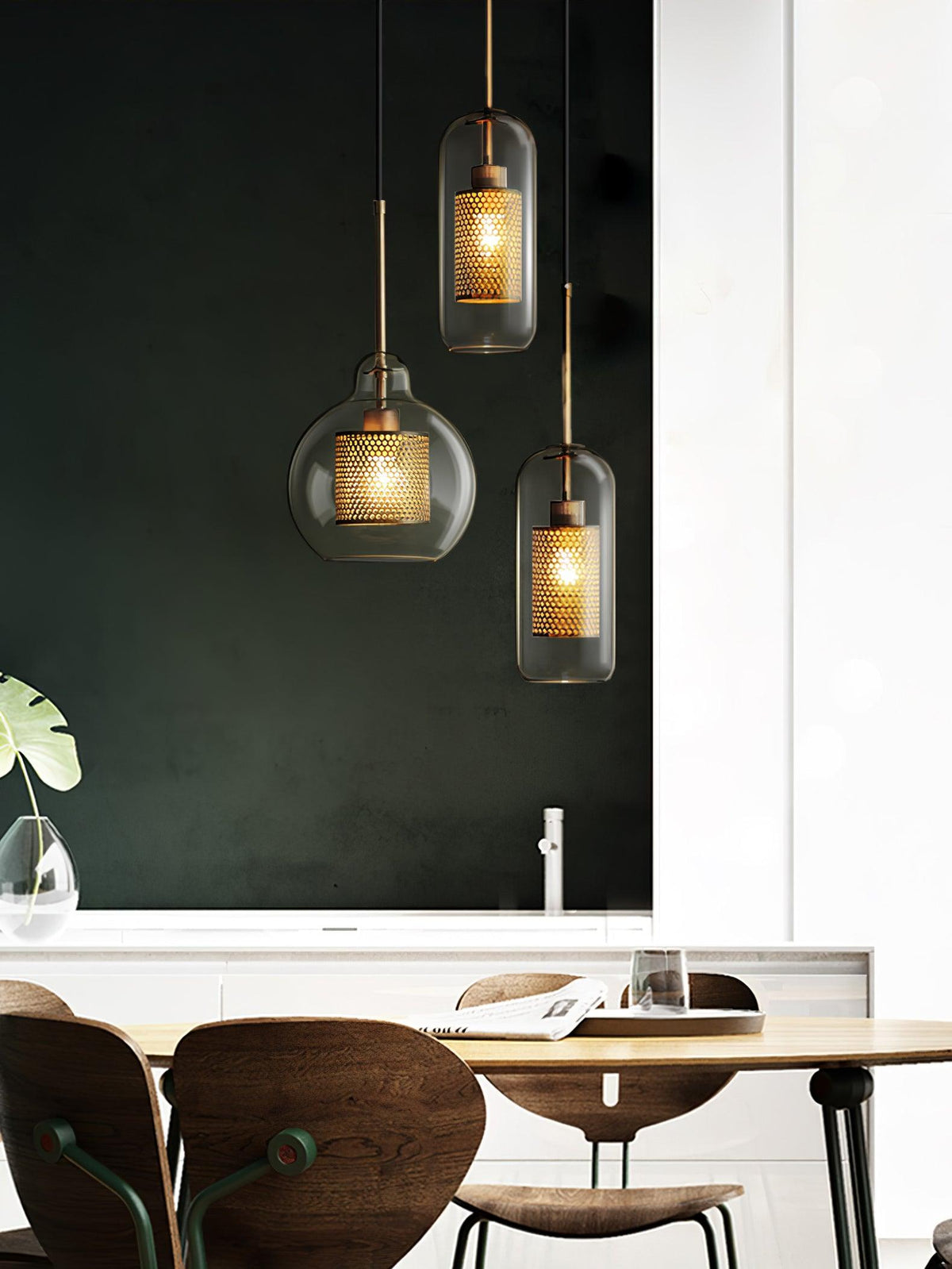 Eiruiella Pendelleuchte aus Glas mit Goldmaschenwerk für Esszimmer