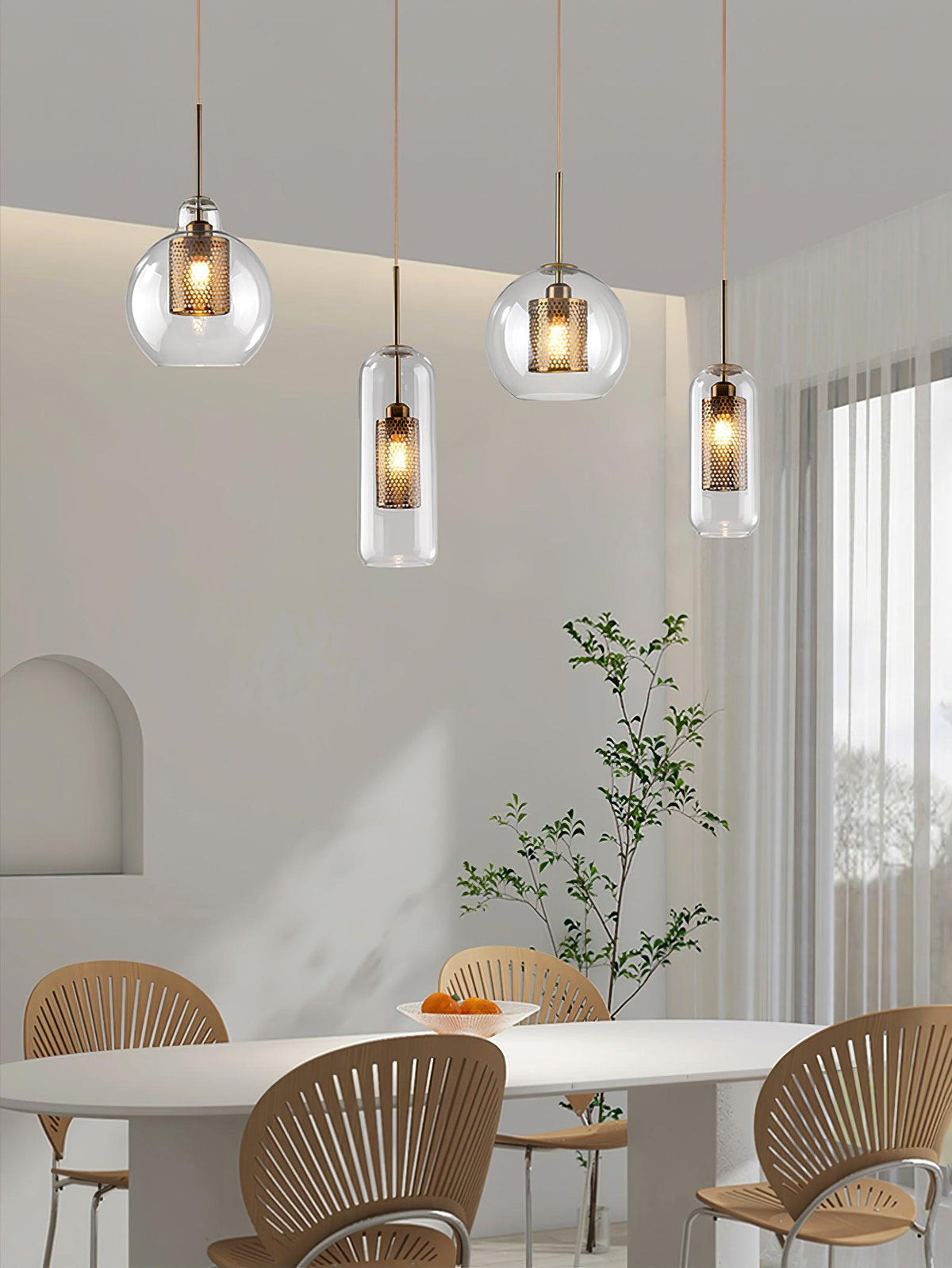 Eiruiella Pendelleuchte aus Glas mit Goldmaschenwerk für Esszimmer