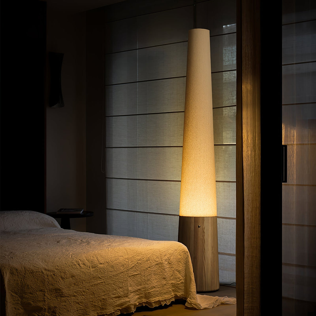 Glow Stehleuchte aus Holz