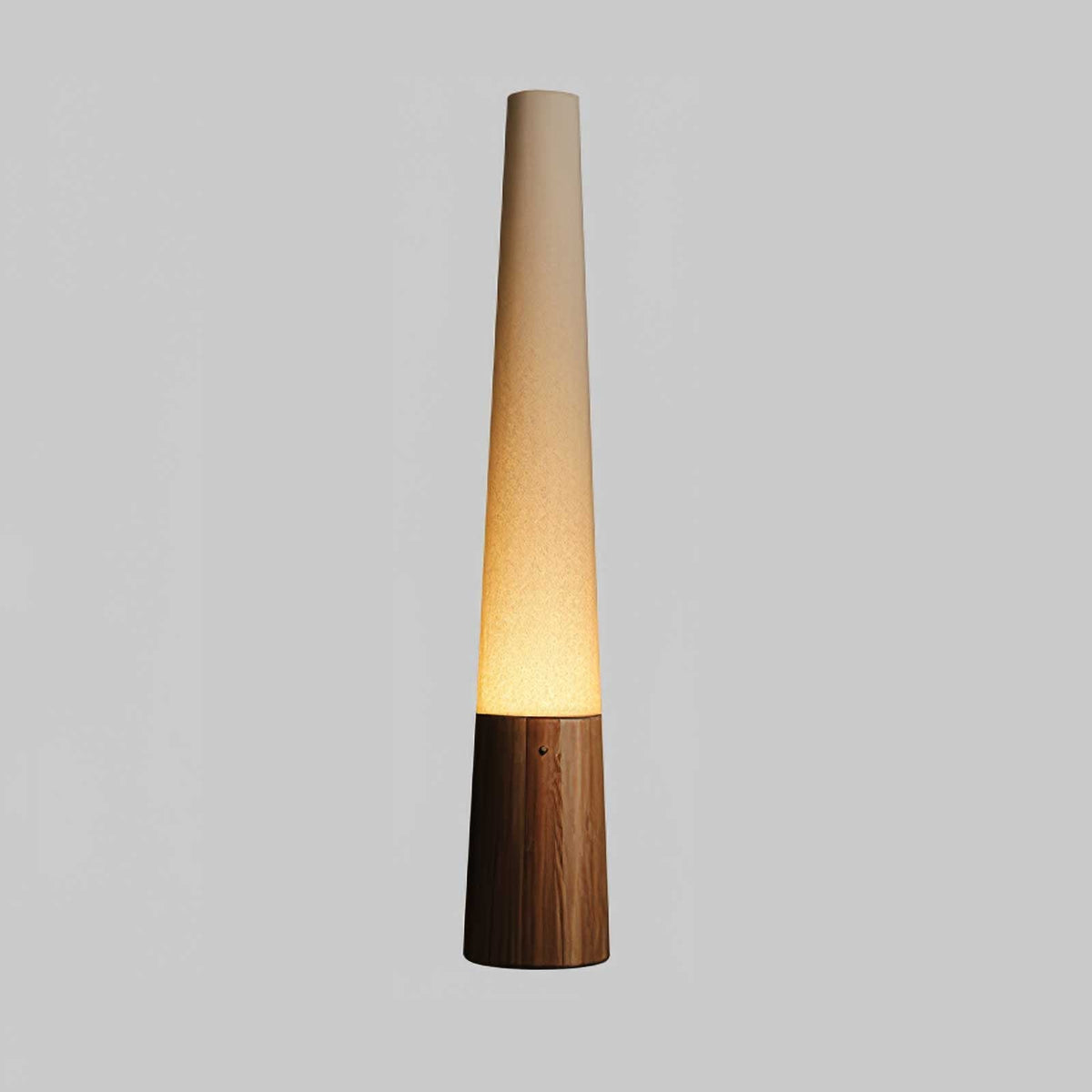 Glow Stehleuchte aus Holz