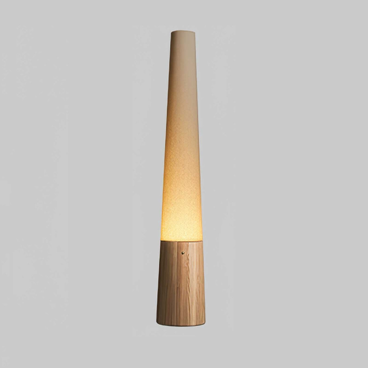 Glow Stehleuchte aus Holz
