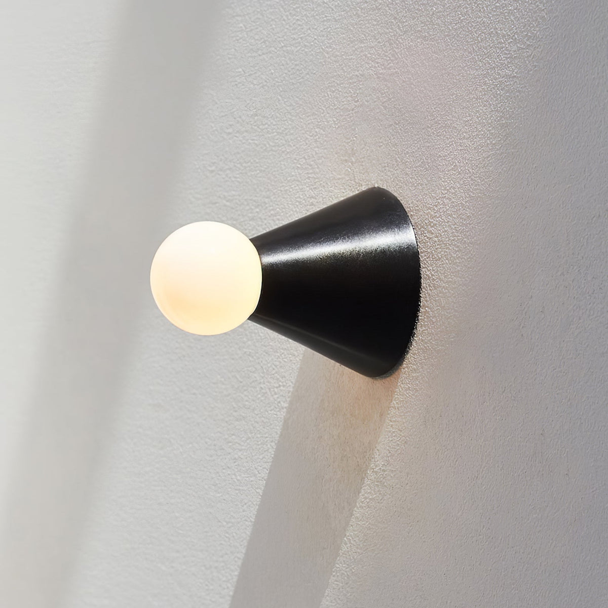 Nycareth moderne minimalistische Deckenleuchte aus Glas