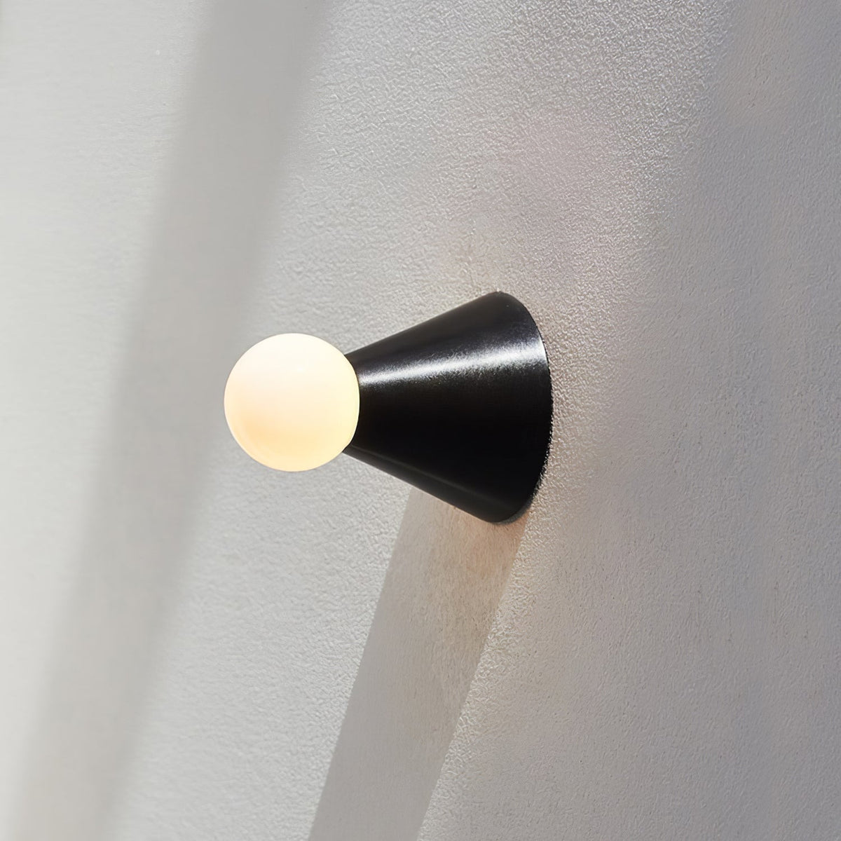 Nycareth moderne minimalistische Deckenleuchte aus Glas
