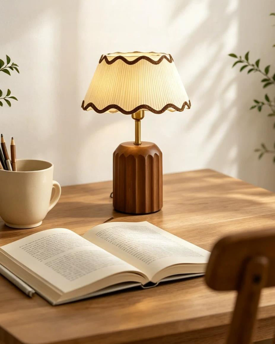 Geraldine Tischlampe Cremefarben &