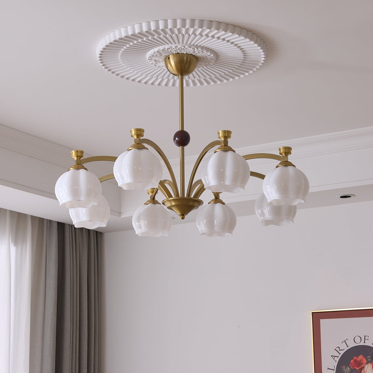Alshaarae Kronleuchter aus Holz und Glas im traditionellen Premium-Arc-Design