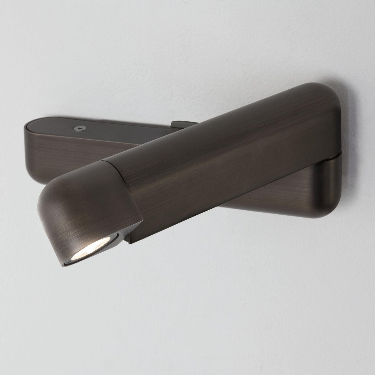 Soreora Wandleuchte Schwarz LED mit einstellbarem USB-Port
