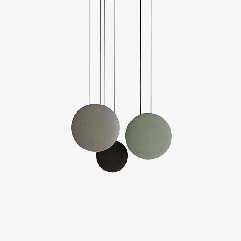 Mirellare Kunstharz-Pendelleuchte mit künstlerischem Design
