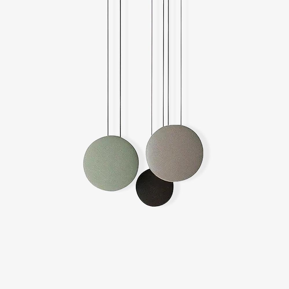 Mirellare Kunstharz-Pendelleuchte mit künstlerischem Design