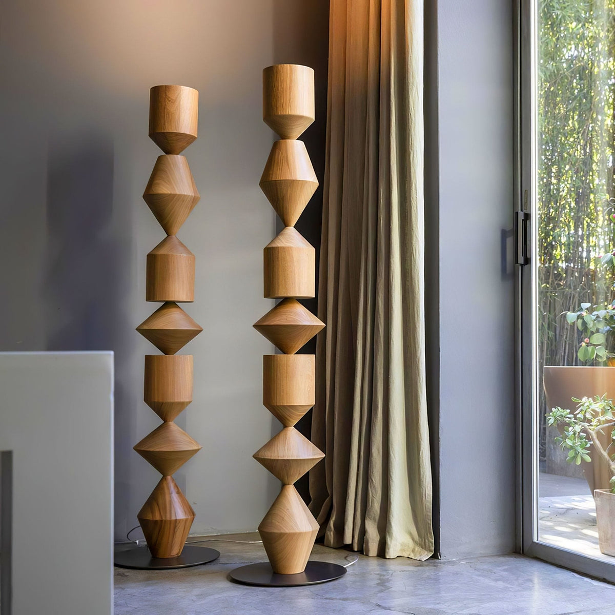 Drisen Minimalistische Stehleuchte aus Holz