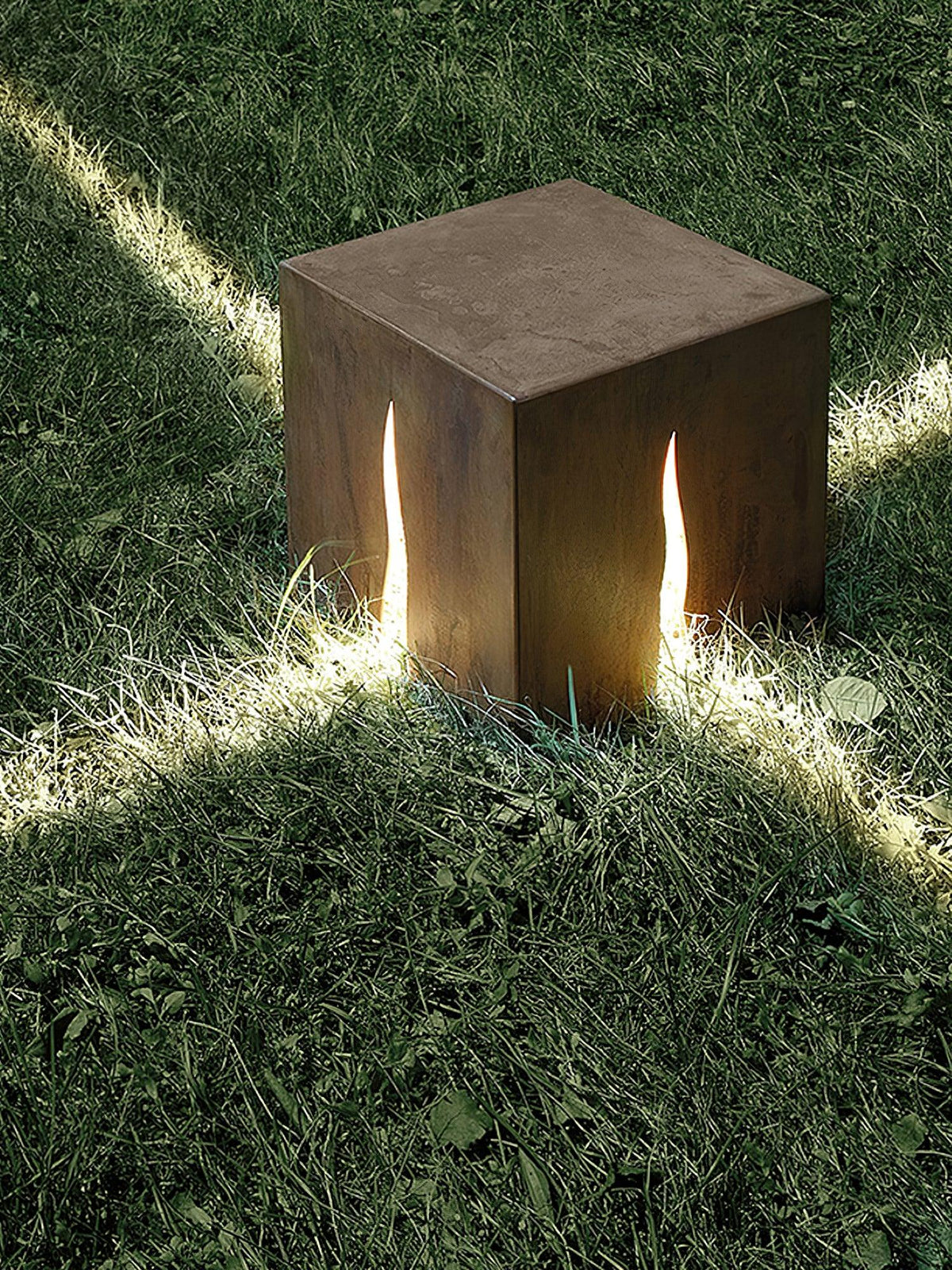 Ugo Außenleuchte Crack Cube