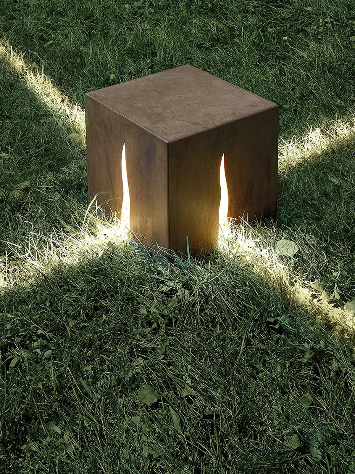 Ugo Außenleuchte Crack Cube