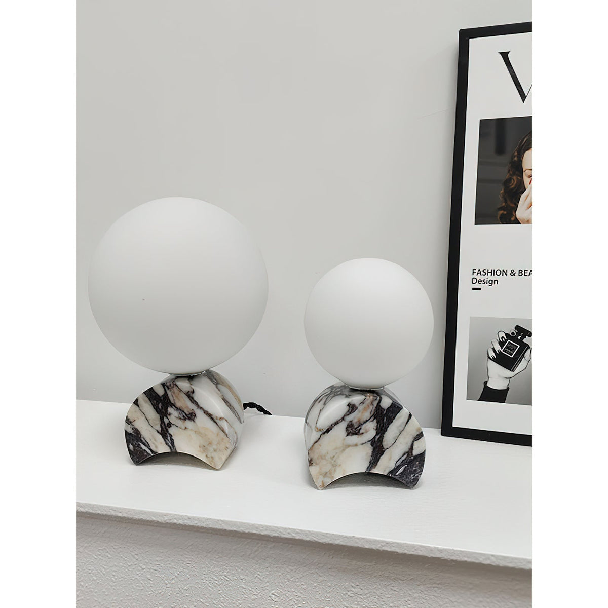 Crescent Marmor-Tischlampe