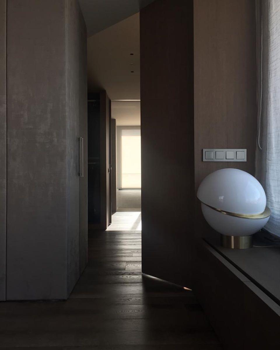 Solaria futuristische Tischleuchte