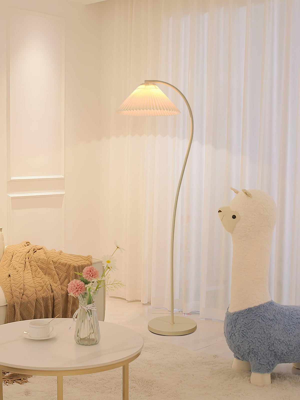 Fyrel Minimalistische Stoff-Stehleuchte in Creme & Hellgelb
