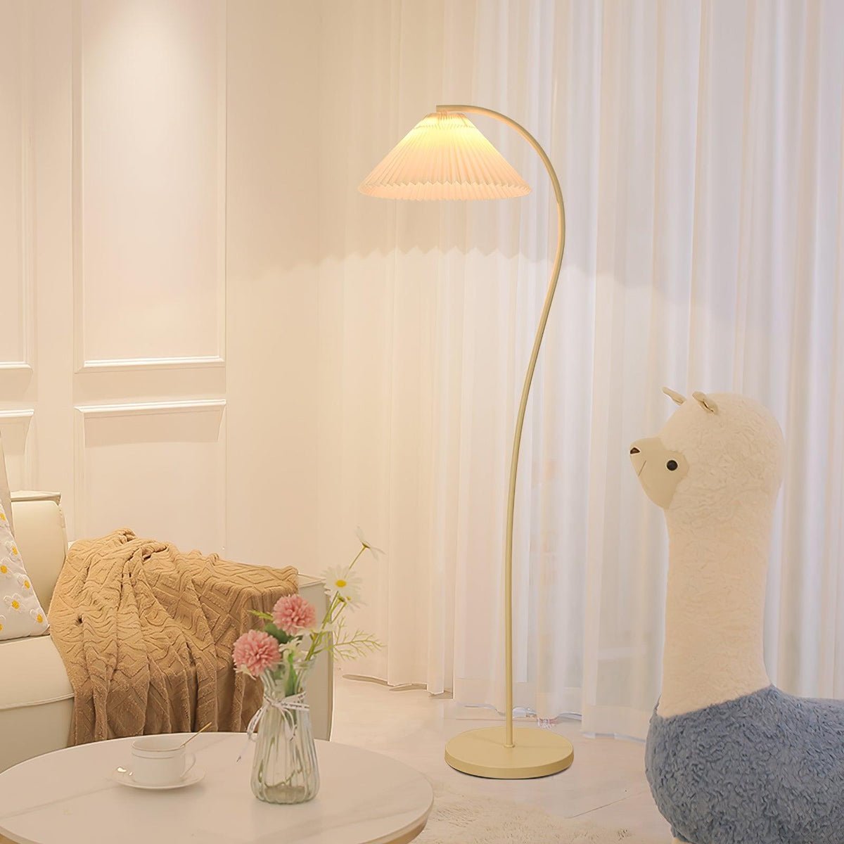Fyrel Minimalistische Stoff-Stehleuchte in Creme & Hellgelb