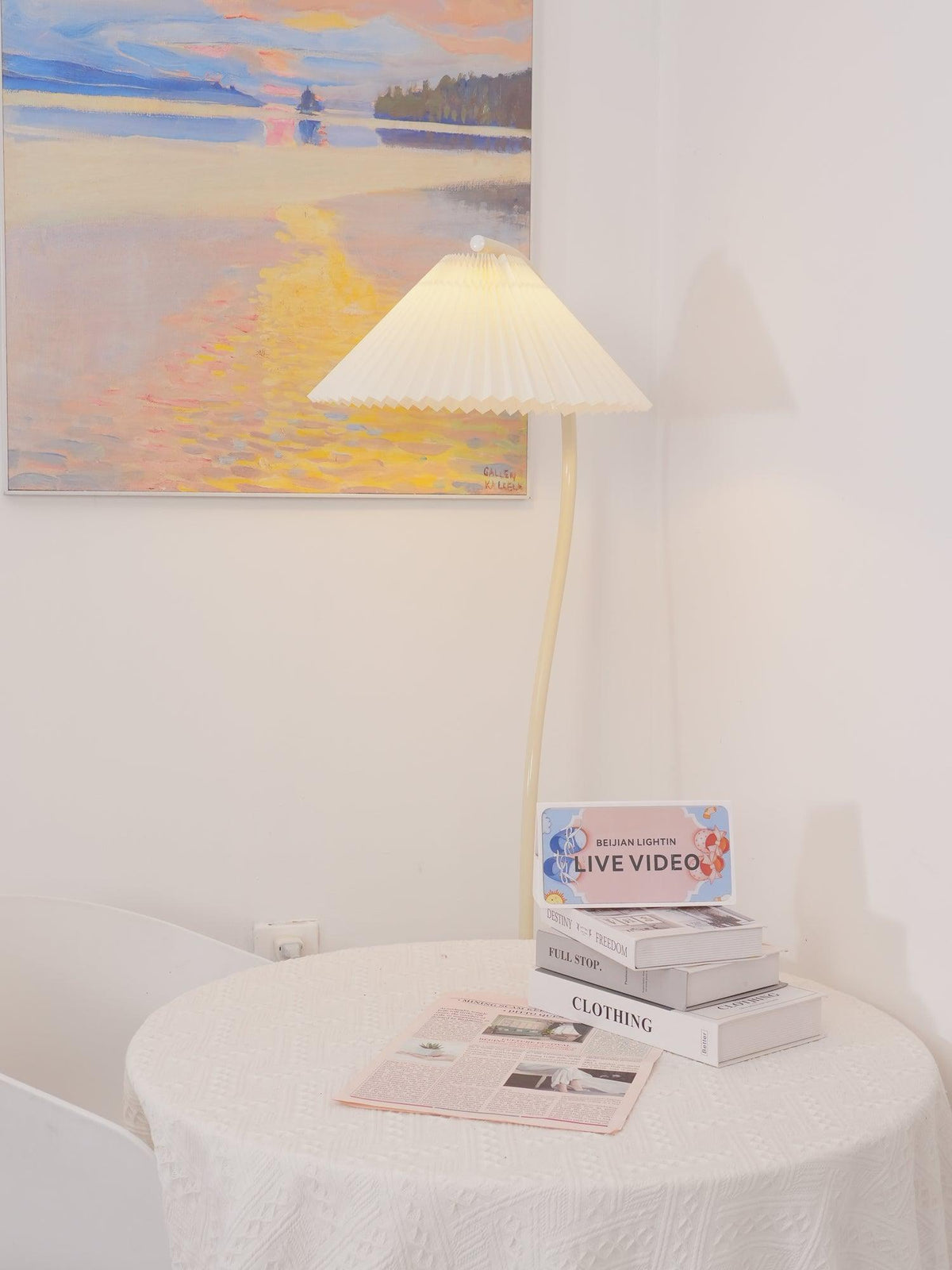 Fyrel Minimalistische Stoff-Stehleuchte in Creme & Hellgelb