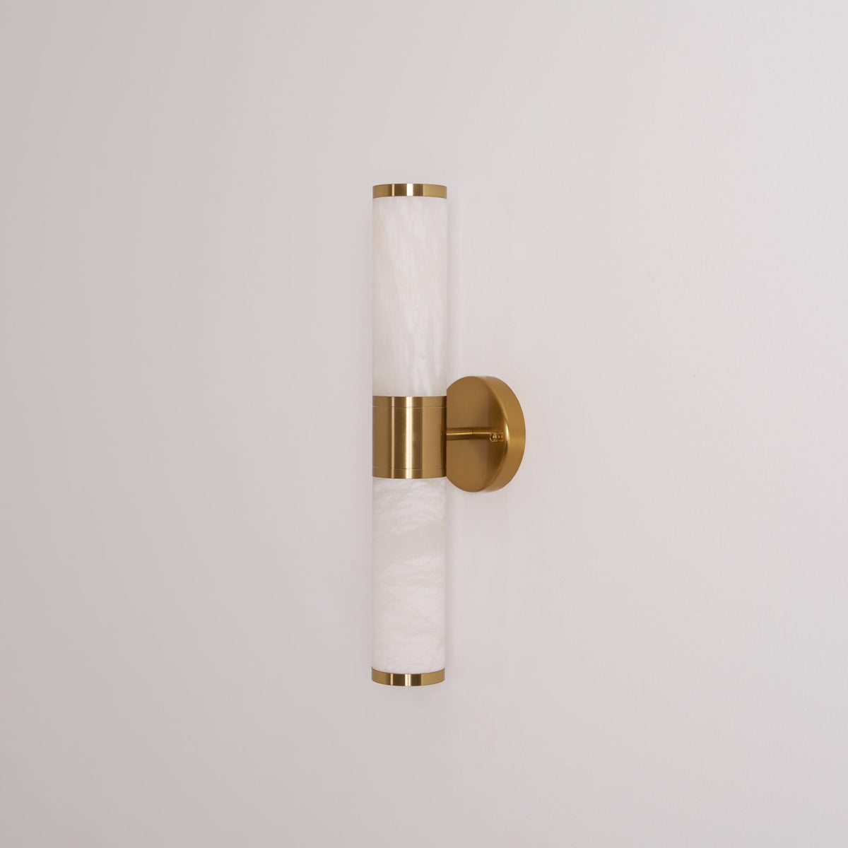 Tira Minimalistische Wandleuchte aus Alabaster