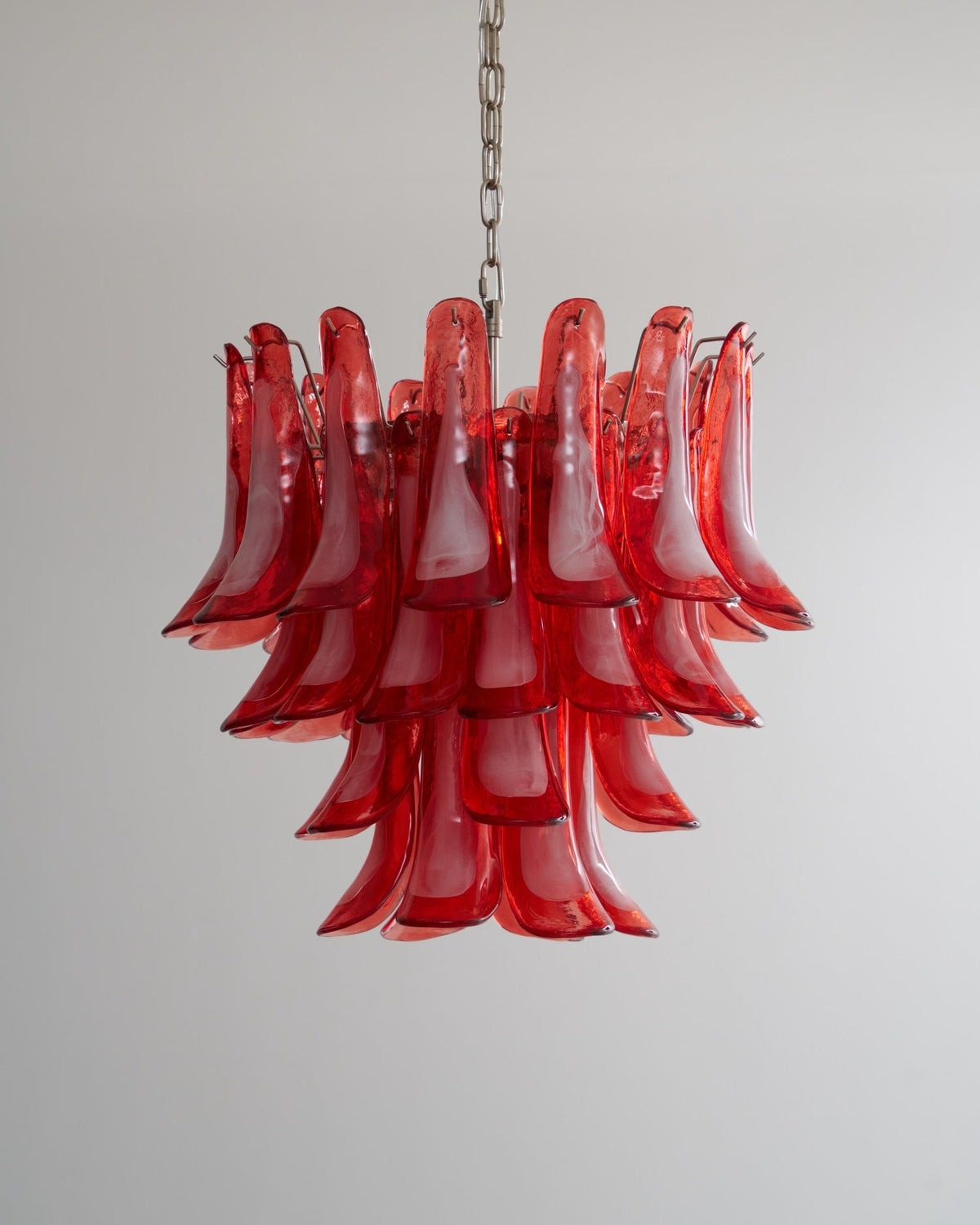 Celoelle Kronleuchter Karmesin Murano-Glasblüten geschichtet Vintage