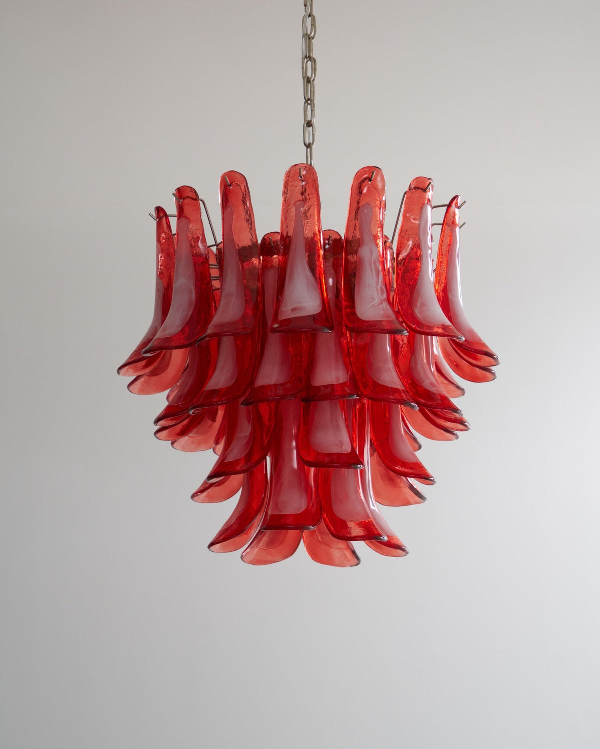Celoelle Kronleuchter Karmesin Murano-Glasblüten geschichtet Vintage