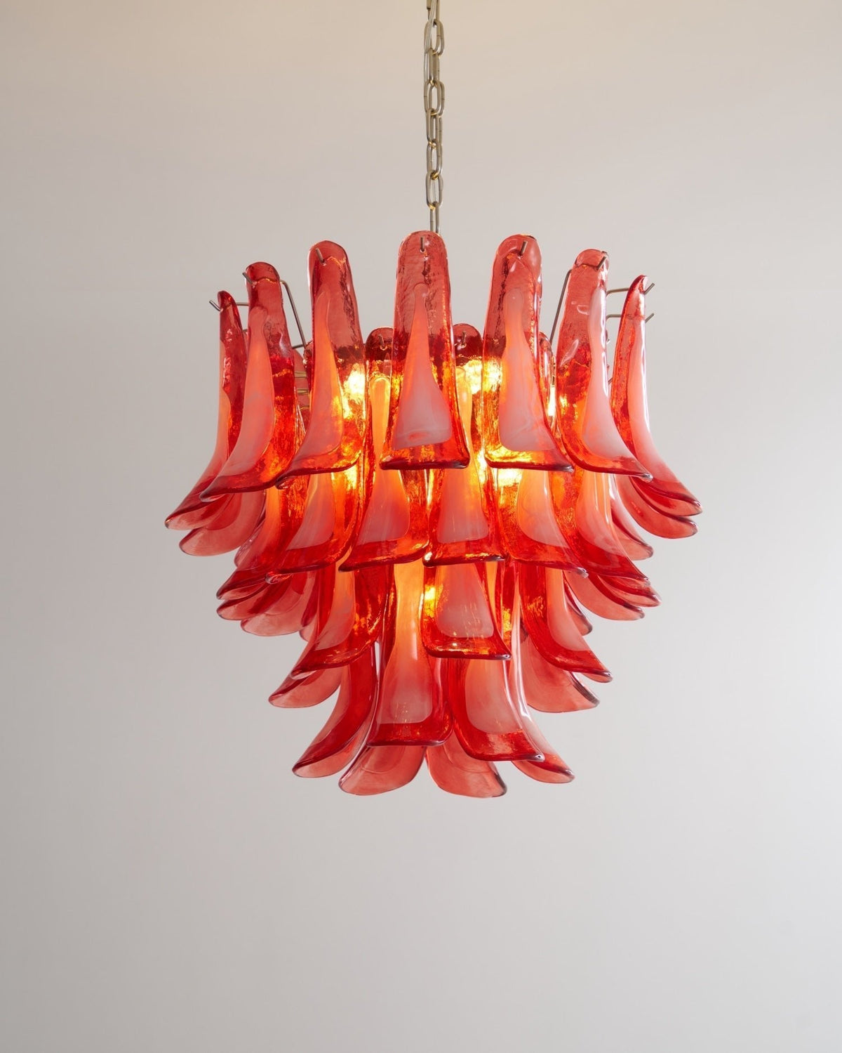 Celoelle Kronleuchter Karmesin Murano-Glasblüten geschichtet Vintage