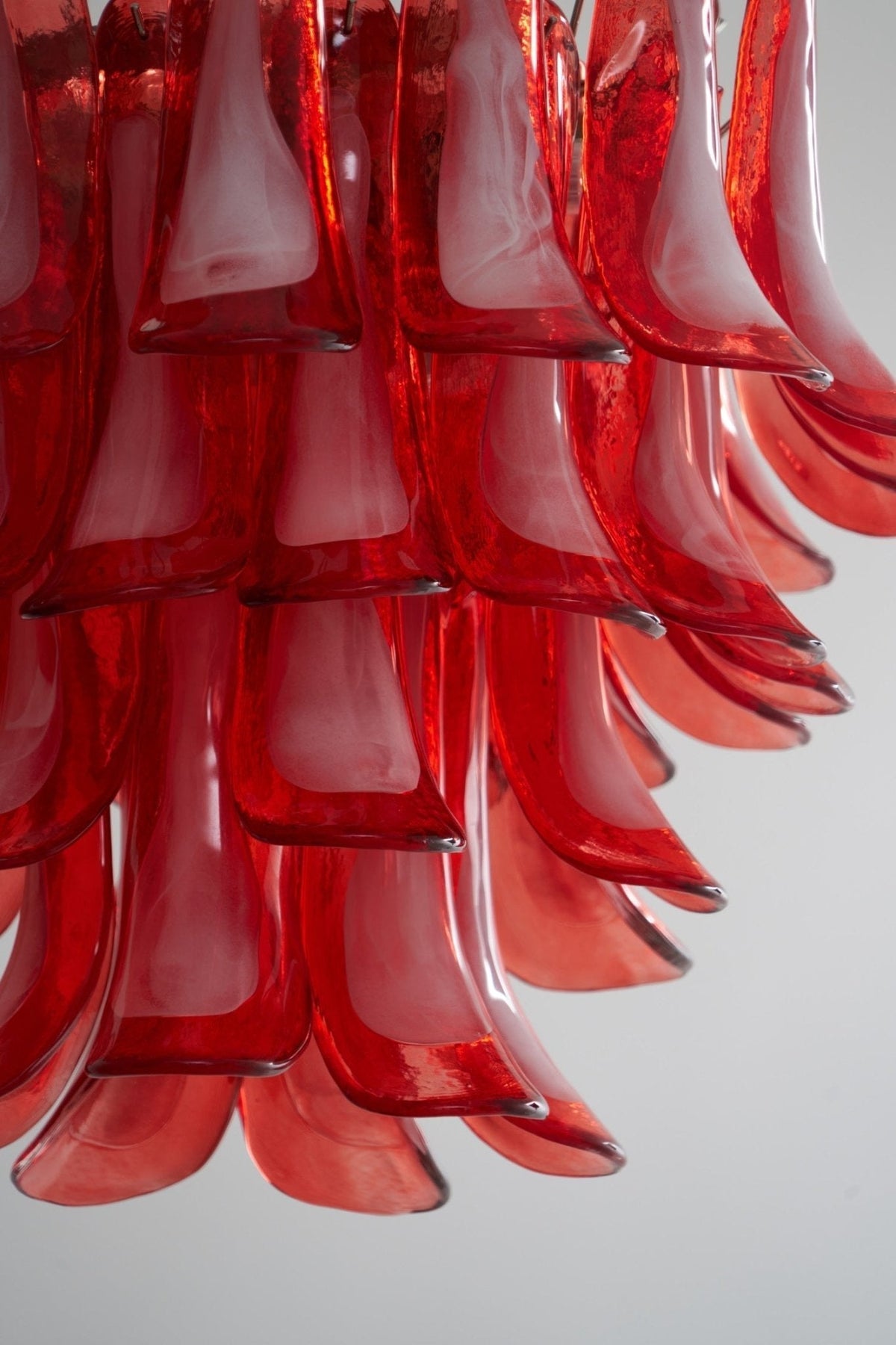 Celoelle Kronleuchter Karmesin Murano-Glasblüten geschichtet Vintage