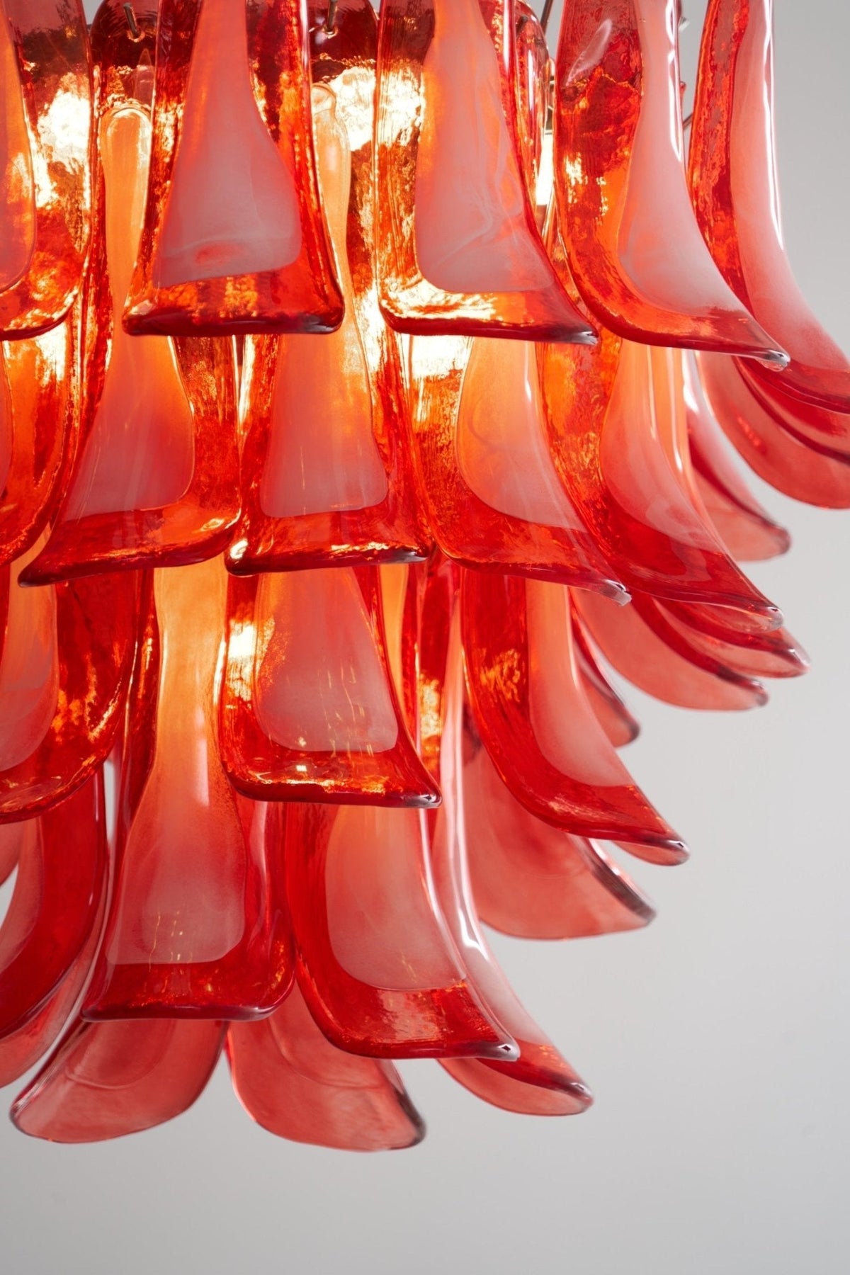 Celoelle Kronleuchter Karmesin Murano-Glasblüten geschichtet Vintage