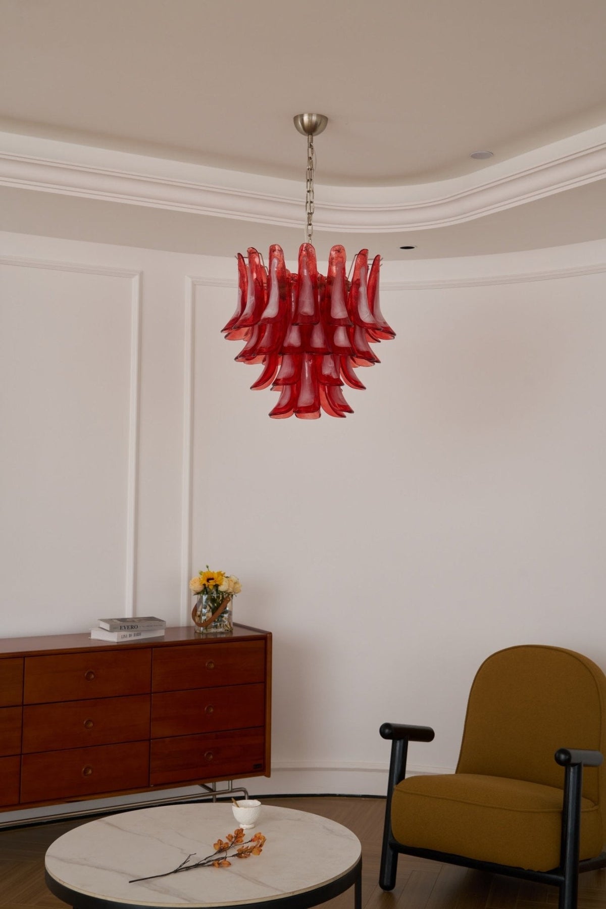 Celoelle Kronleuchter Karmesin Murano-Glasblüten geschichtet Vintage