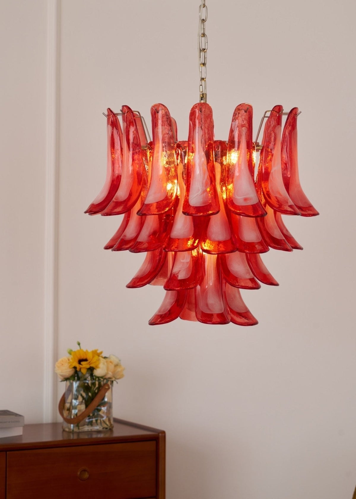 Celoelle Kronleuchter Karmesin Murano-Glasblüten geschichtet Vintage