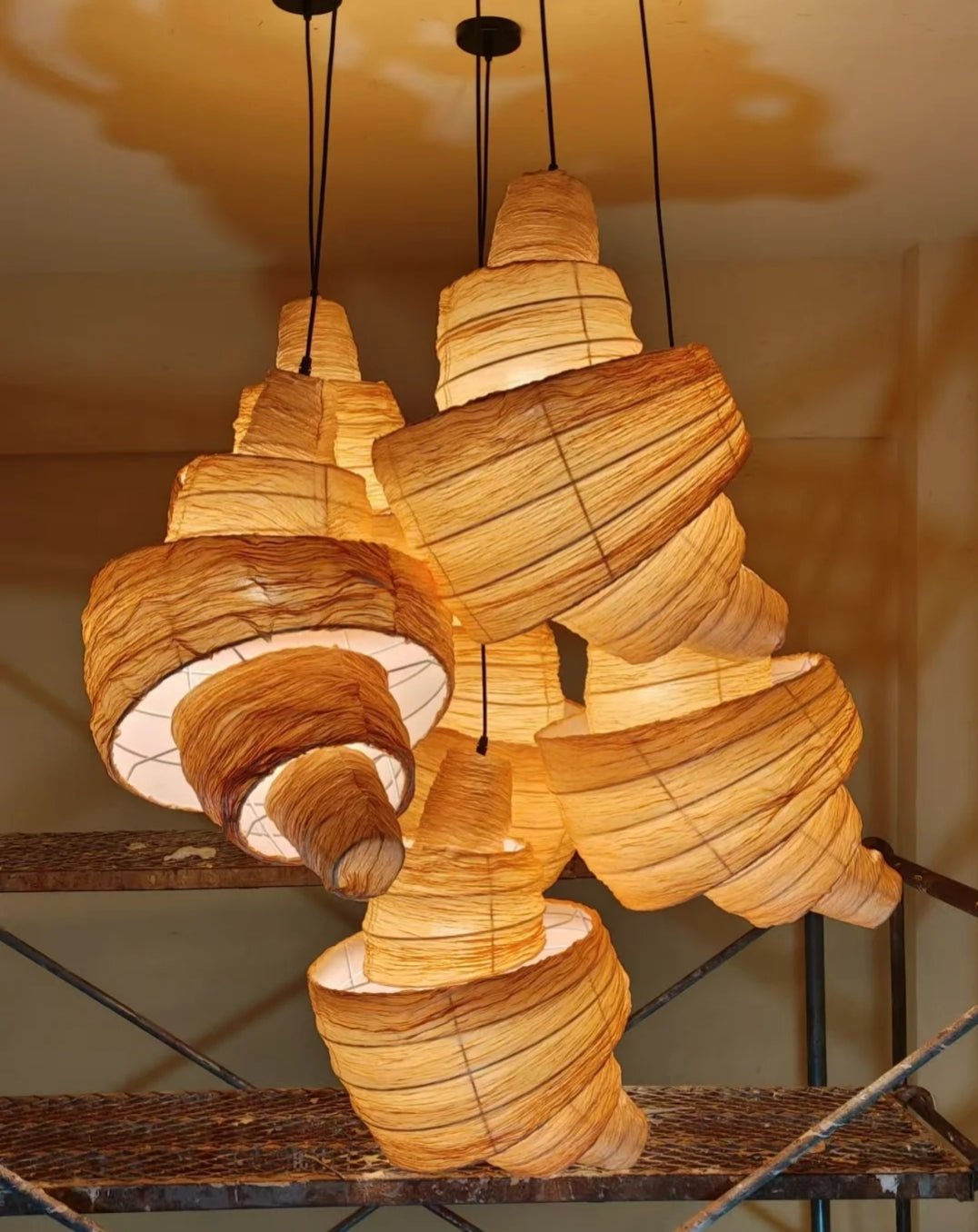 Croissant Stoff-Pendelleuchte