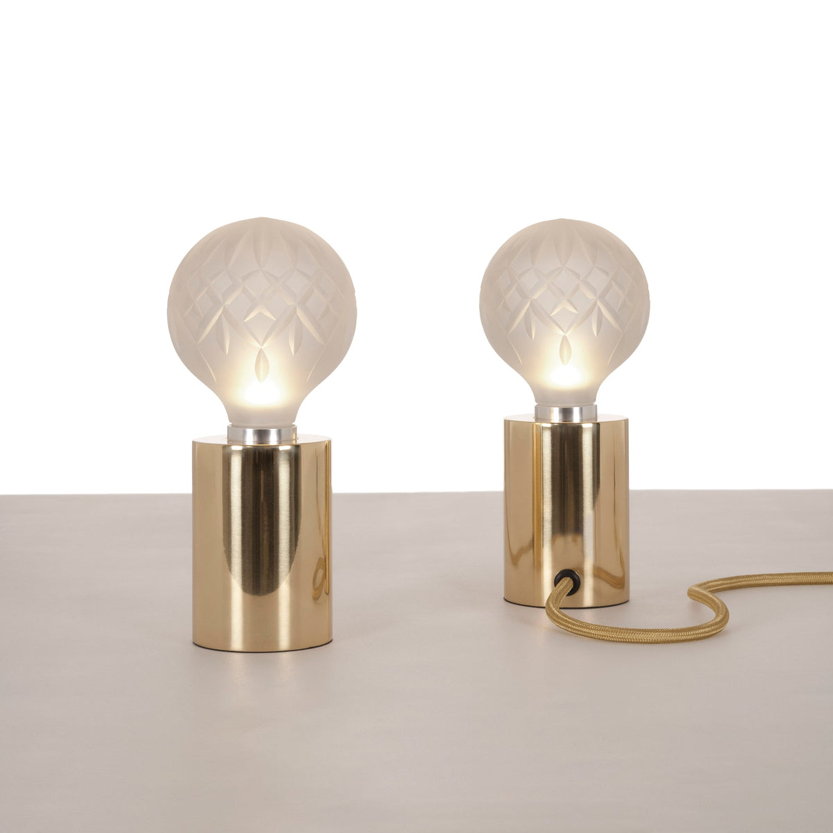 Lyrician Messing-Glas-Industrie-Tischlampe