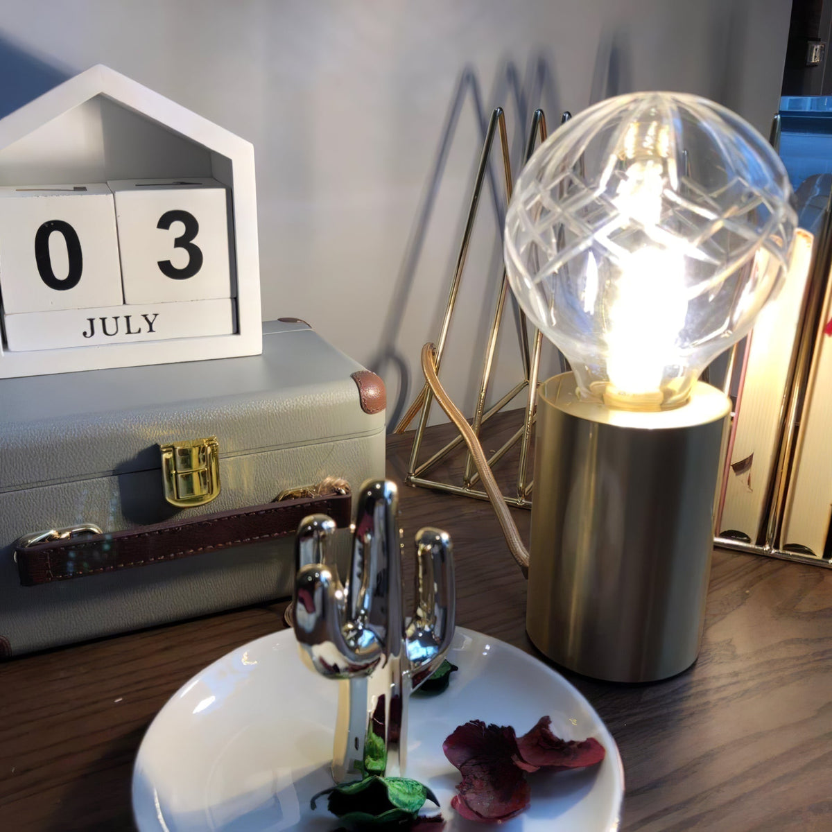 Lyrician Messing-Glas-Industrie-Tischlampe