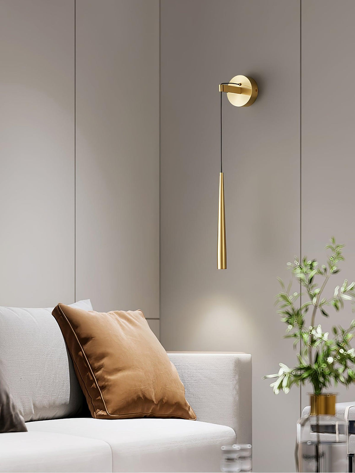 Dava zeitgenössische minimalistische konische Kristall-Wandleuchte