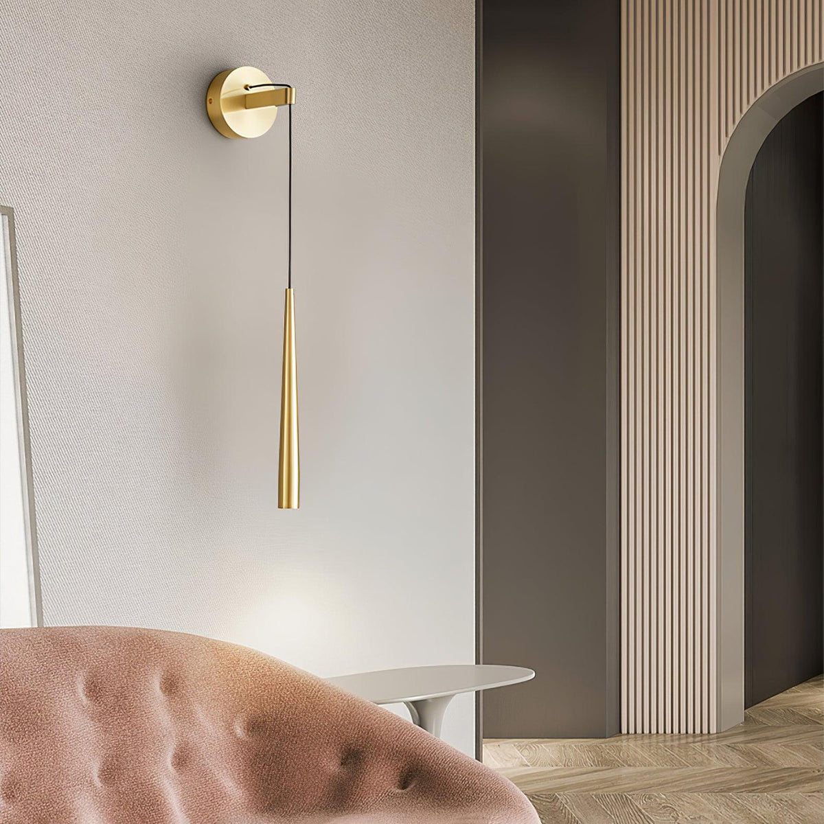 Dava zeitgenössische minimalistische konische Kristall-Wandleuchte