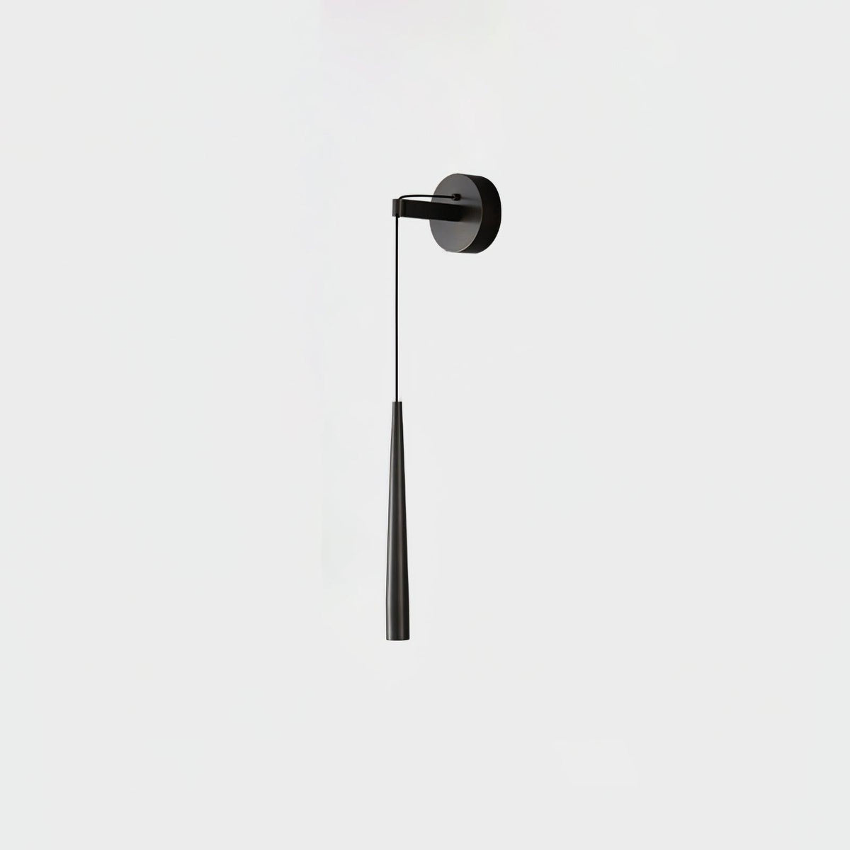 Dava zeitgenössische minimalistische konische Kristall-Wandleuchte