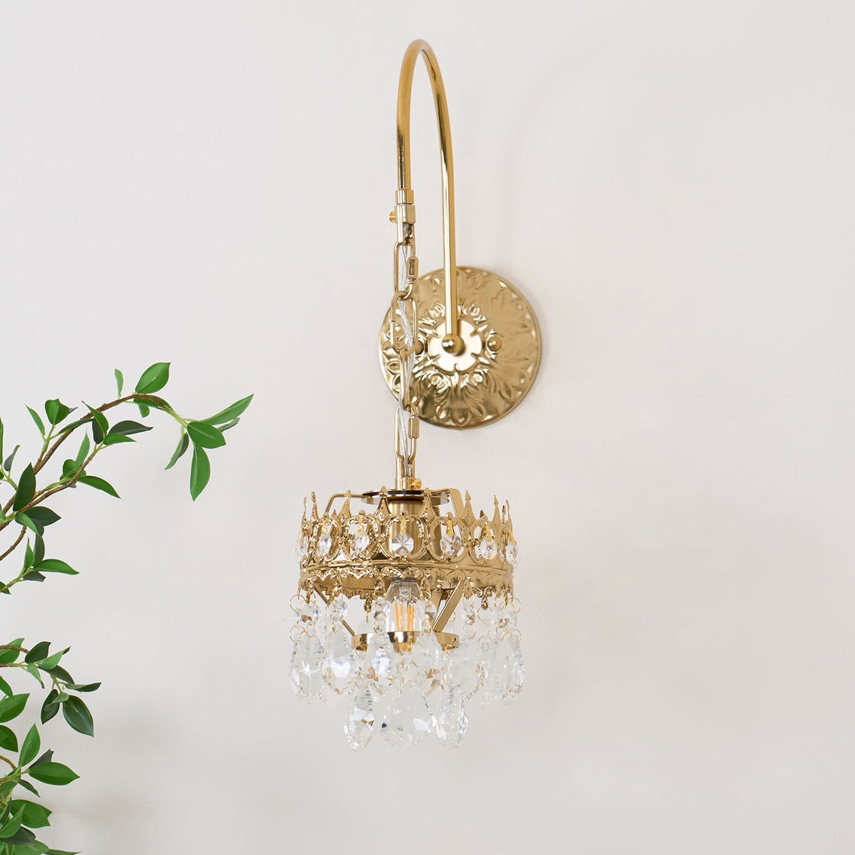 Ivmarila Wandleuchte aus Kristall im nordischen Kunststil Kronleuchter-Design
