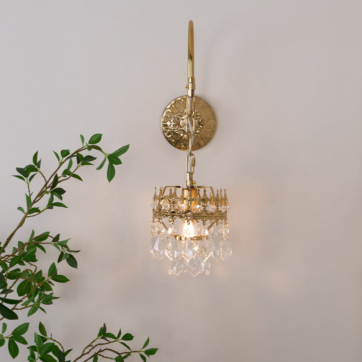 Ivmarila Wandleuchte aus Kristall im nordischen Kunststil Kronleuchter-Design